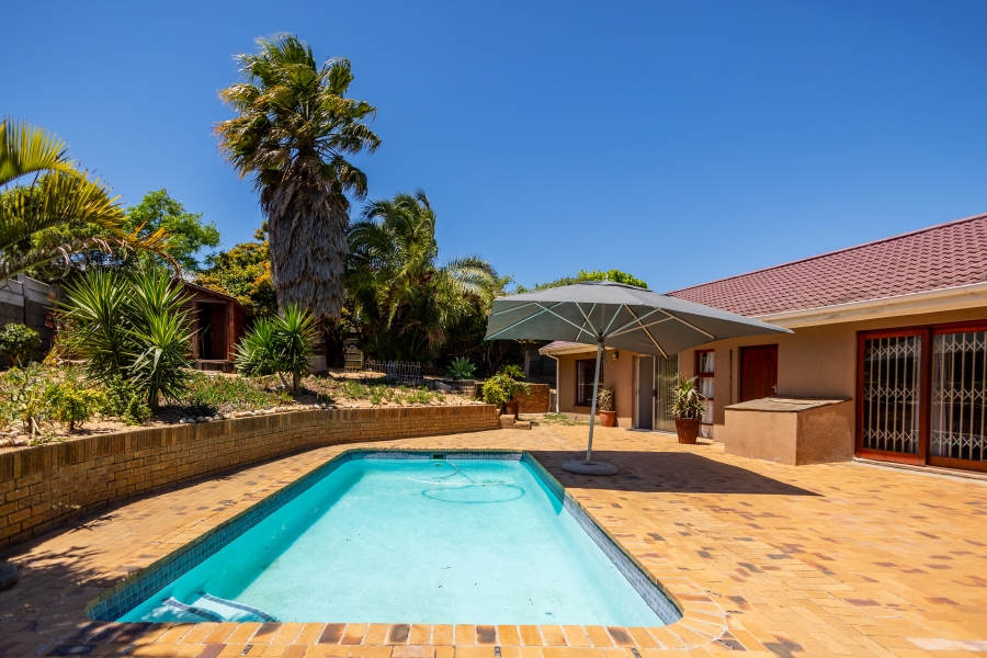To Let 3 Bedroom Property for Rent in Kenridge Western Cape